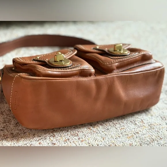 🤎Coach smooth brown leather shoulder bag🤎 - Picture 6 of 10